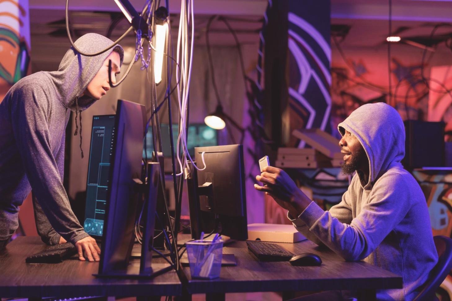 Intensive Coding-Session in modernem Entwicklerstudio